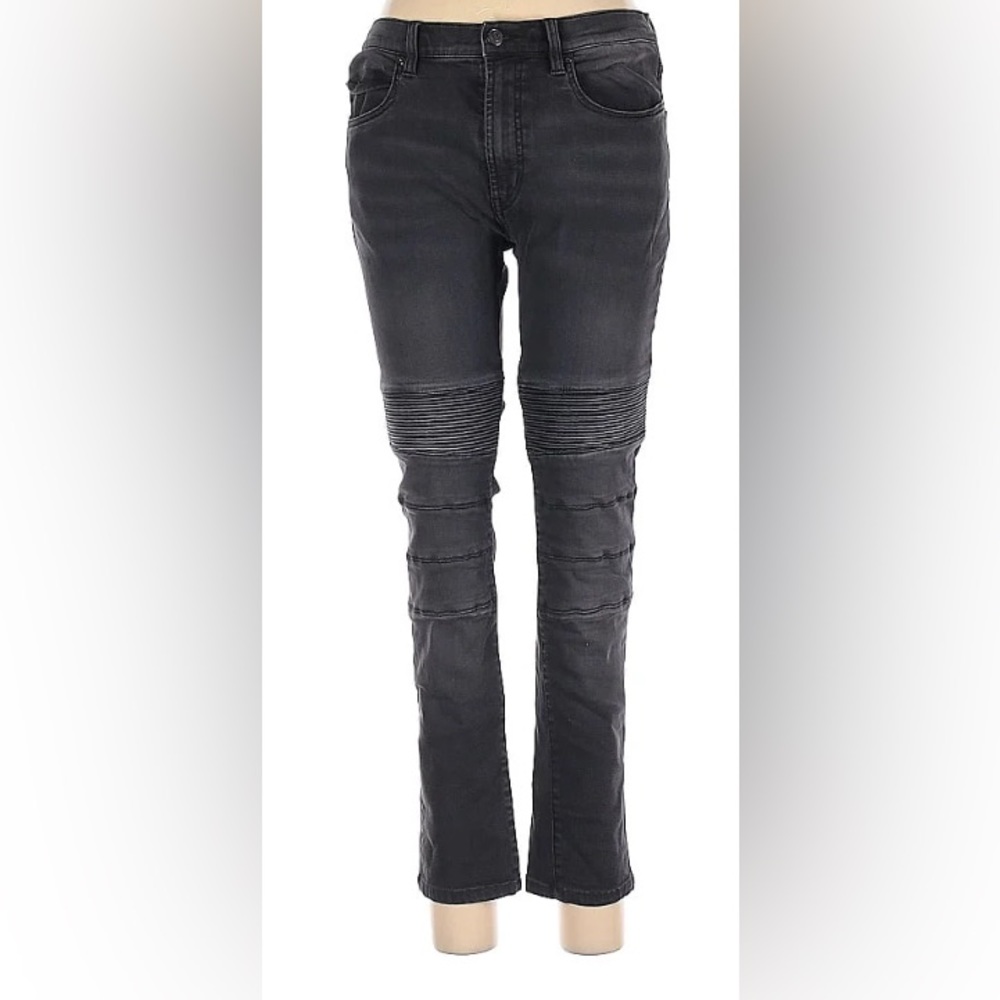 EUC HUGO by HUGO BOSS Size 32